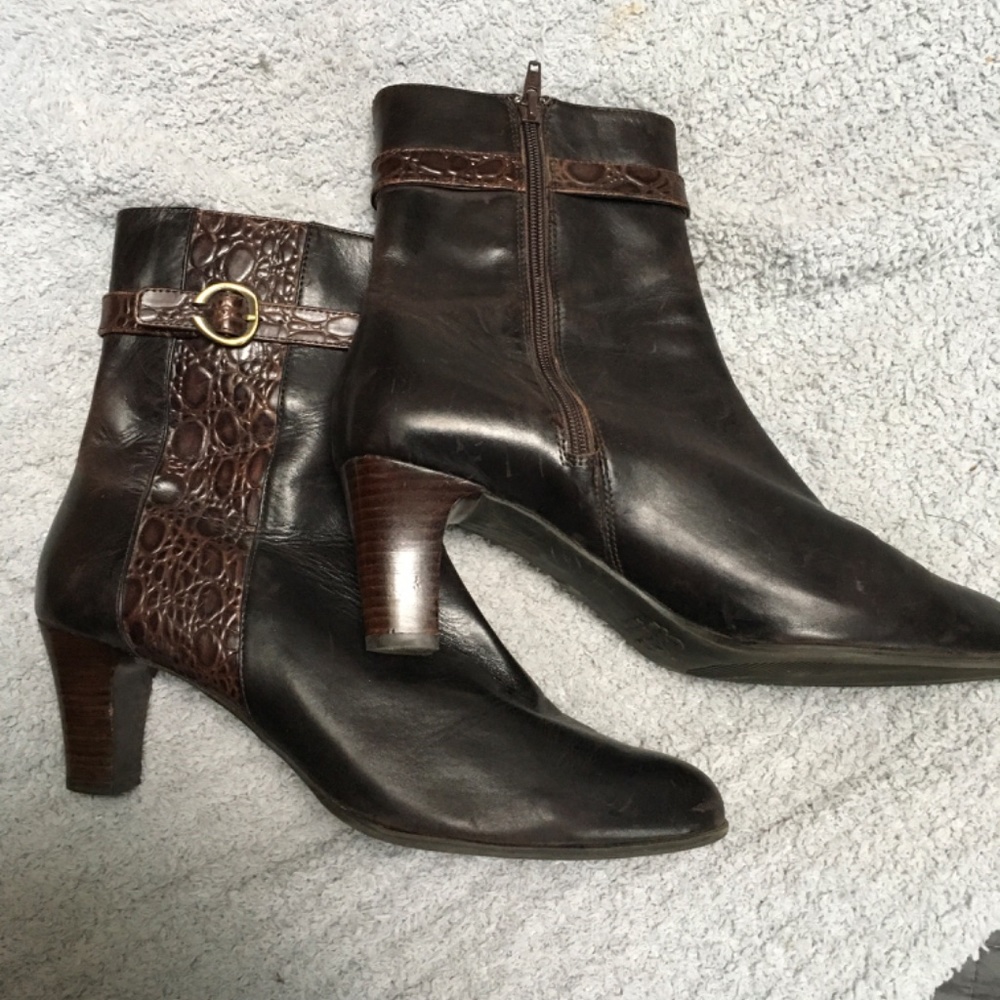 Booties - Picture 4 of 5